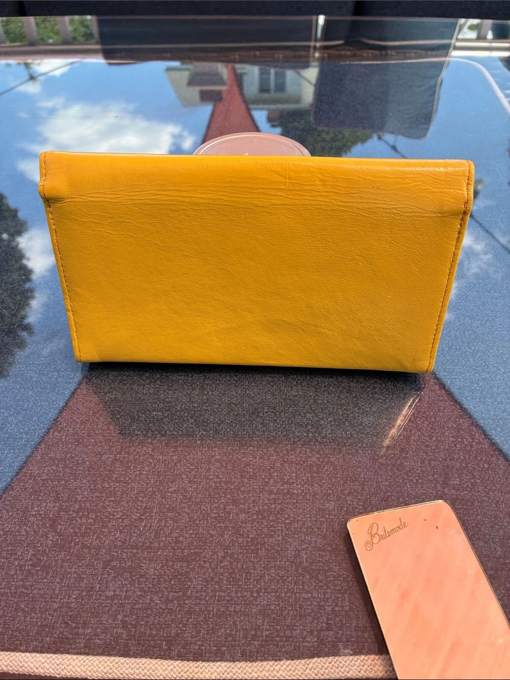 Britemode sleek yellow